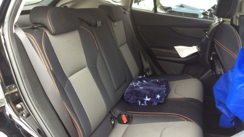 内装後方シート