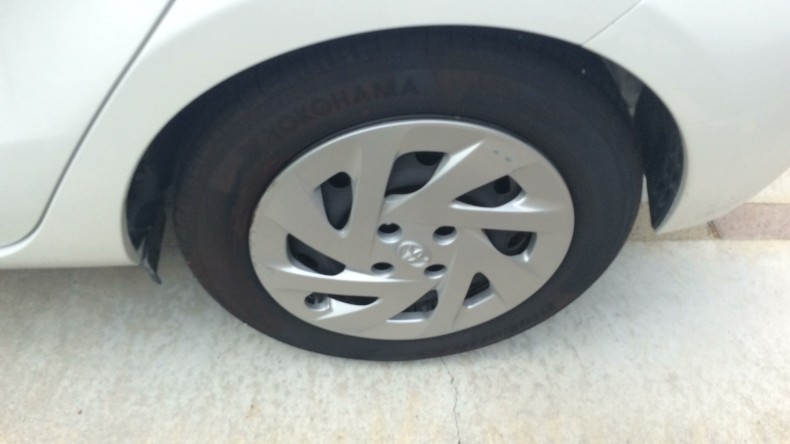 タイヤホイール前