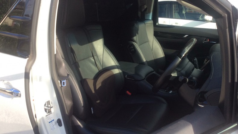 内装前方シート