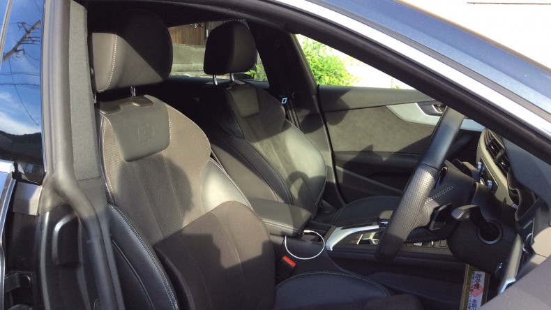 内装前方シート