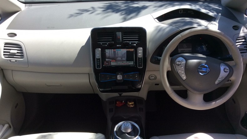 内装インパネ全体