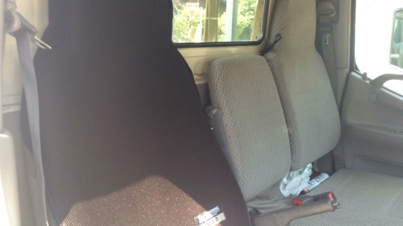 内装後方シート
