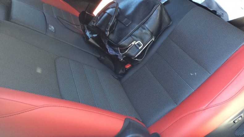 内装後方シート