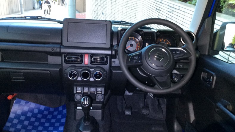 内装インパネ全体