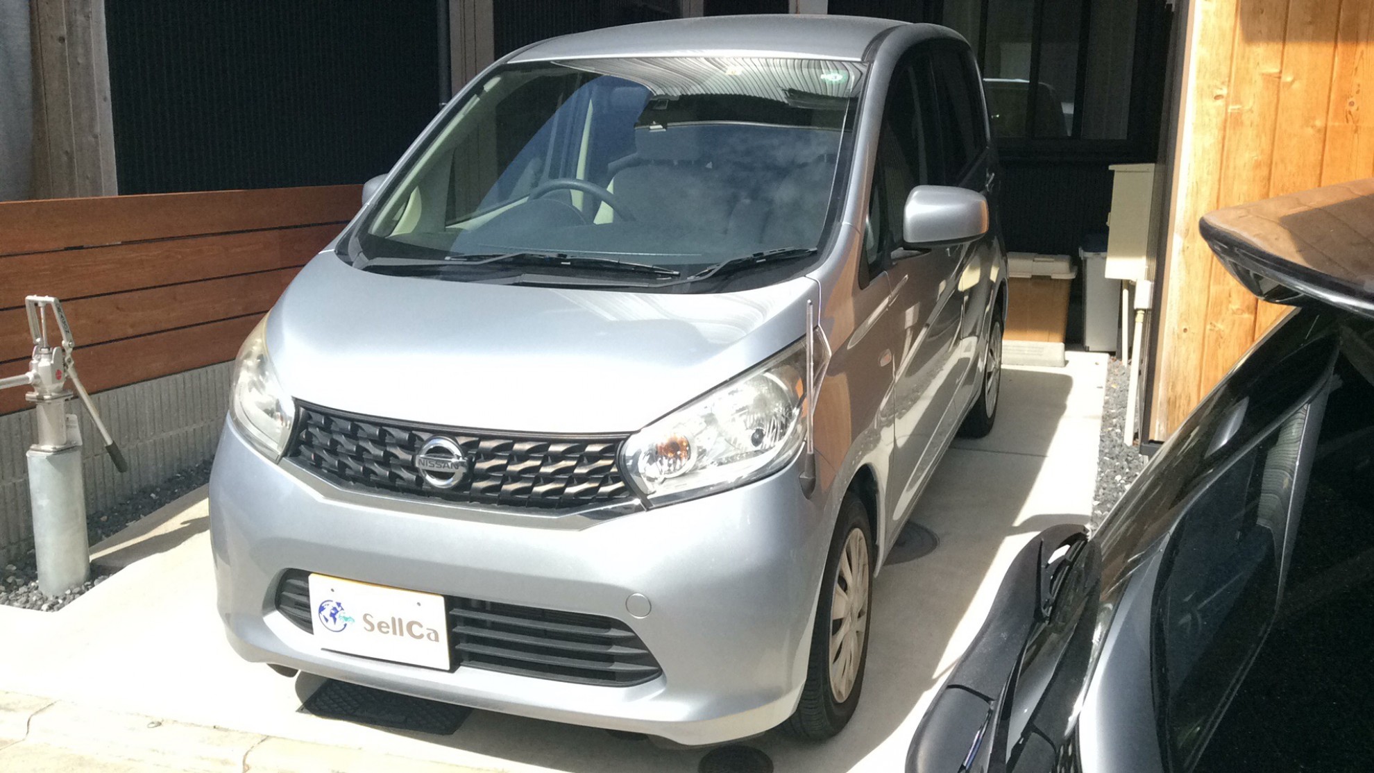 日産 デイズ Xの車種サムネイル画像