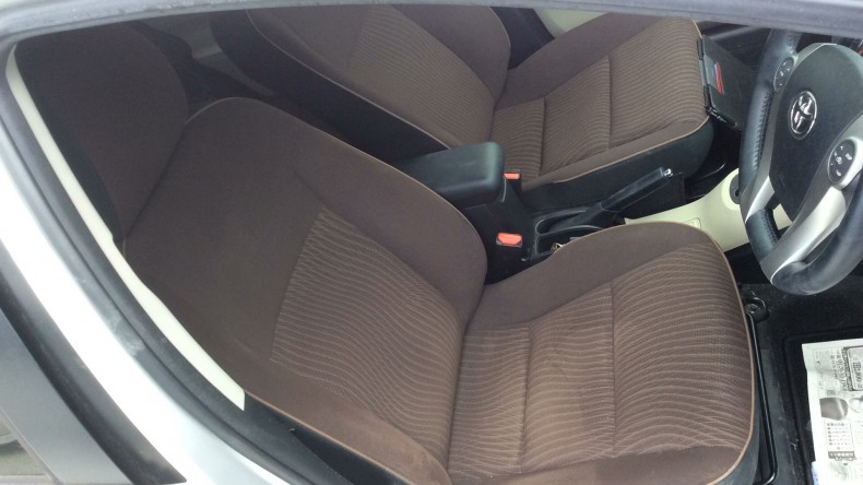 内装前方シート