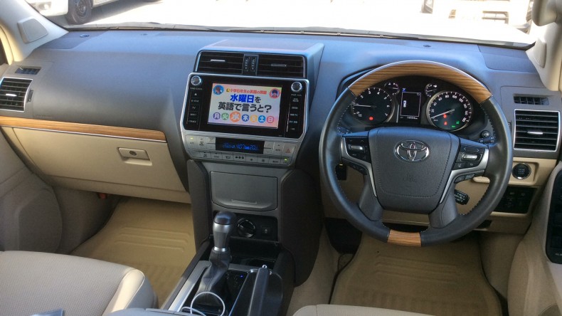 内装インパネ全体