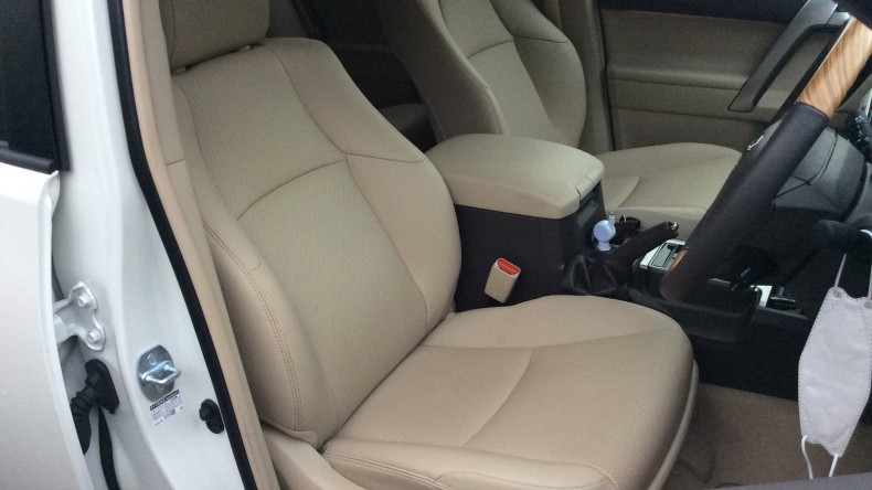 内装前方シート