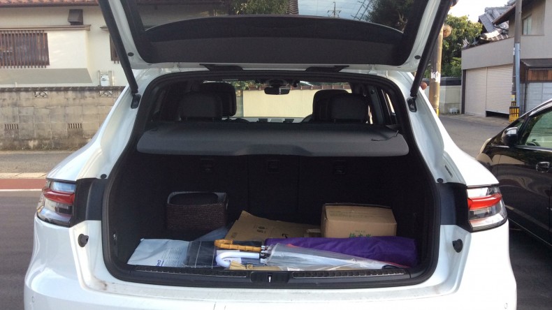 内装トランク