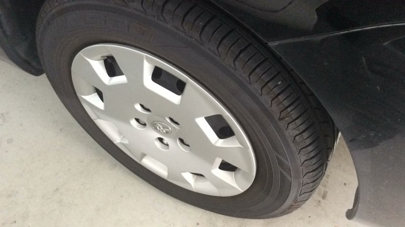 タイヤホイール前