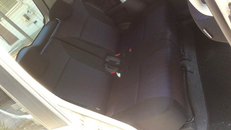 内装後方シート