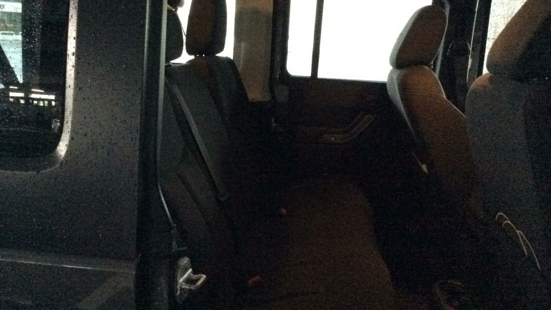 内装後方シート