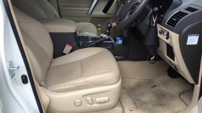 内装前方シート