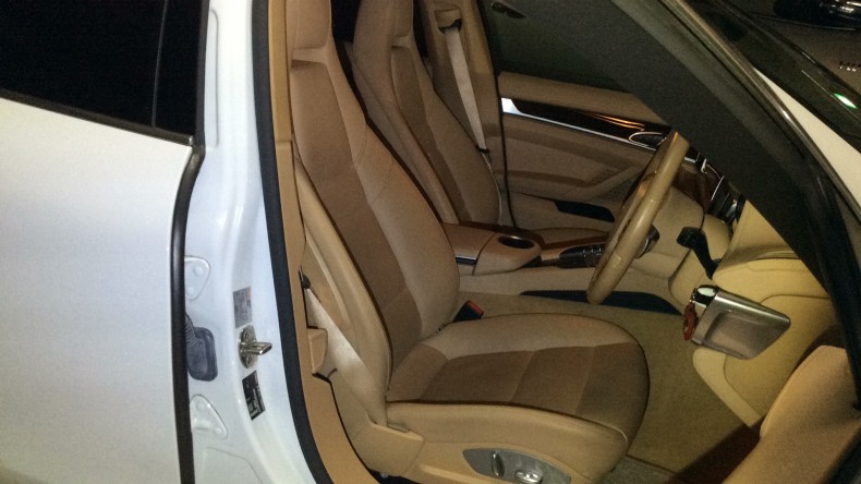 内装前方シート