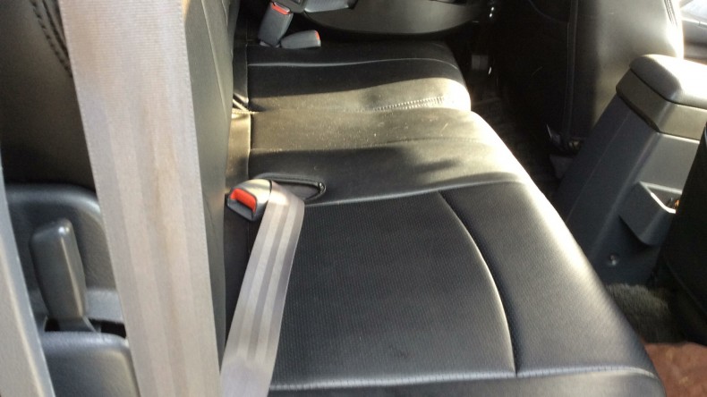 内装後方シート