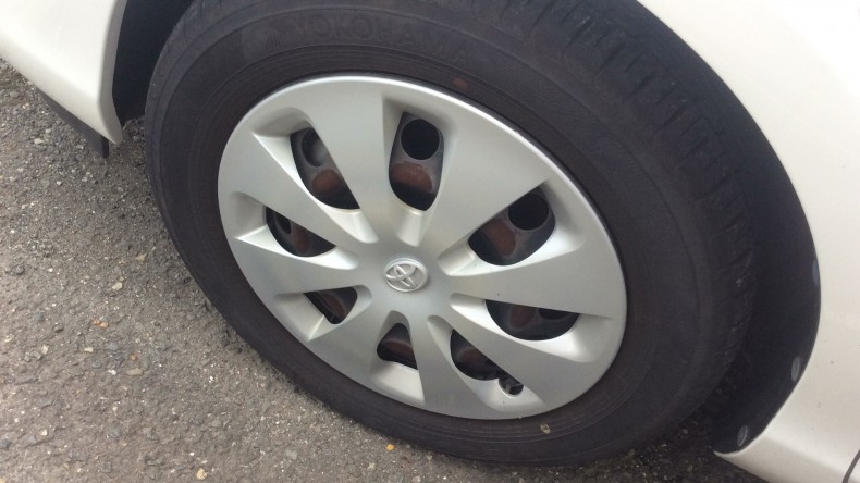 タイヤホイール前