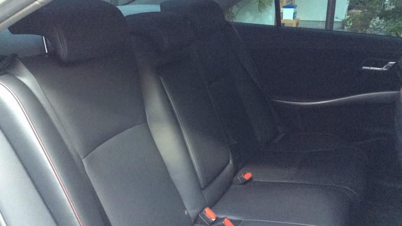 内装後方シート