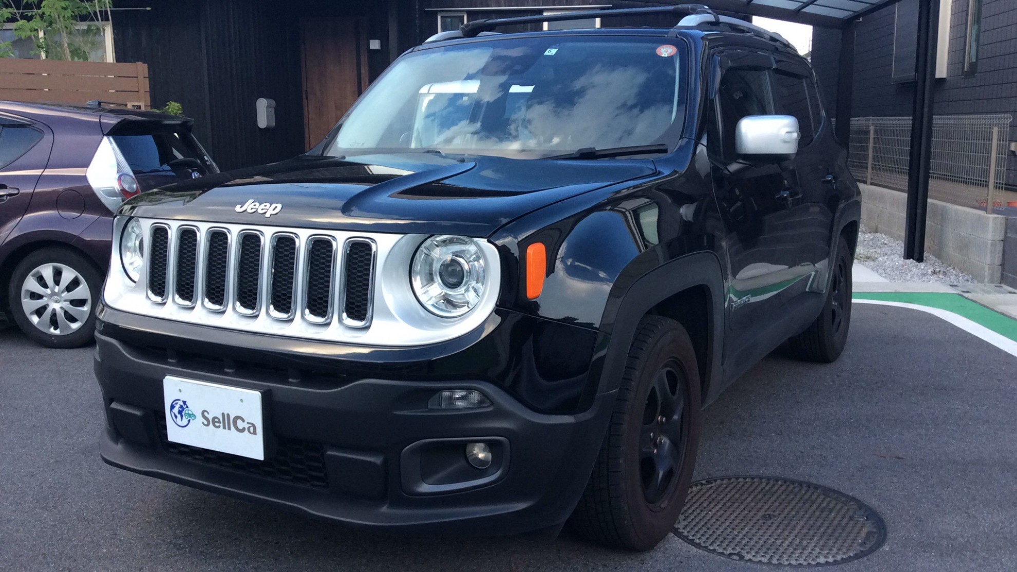 クライスラー・ジープ　ジープ・レネゲードの車種サムネイル画像