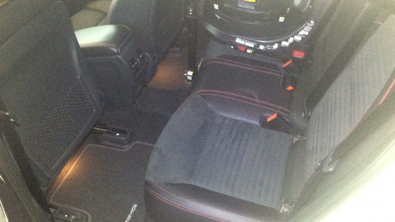 内装後方シート