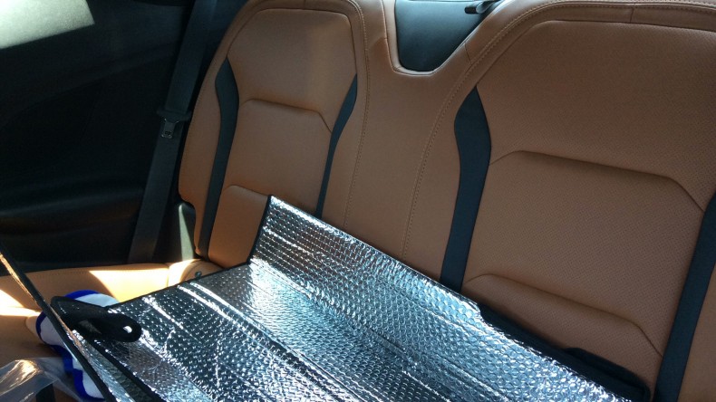 内装後方シート