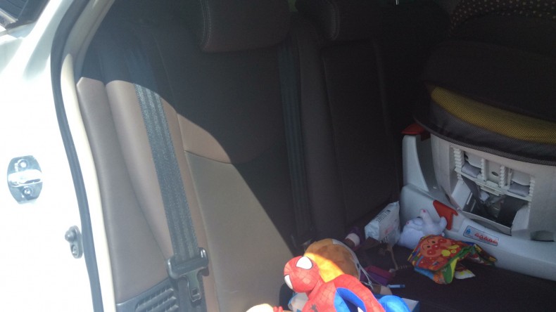 内装後方シート