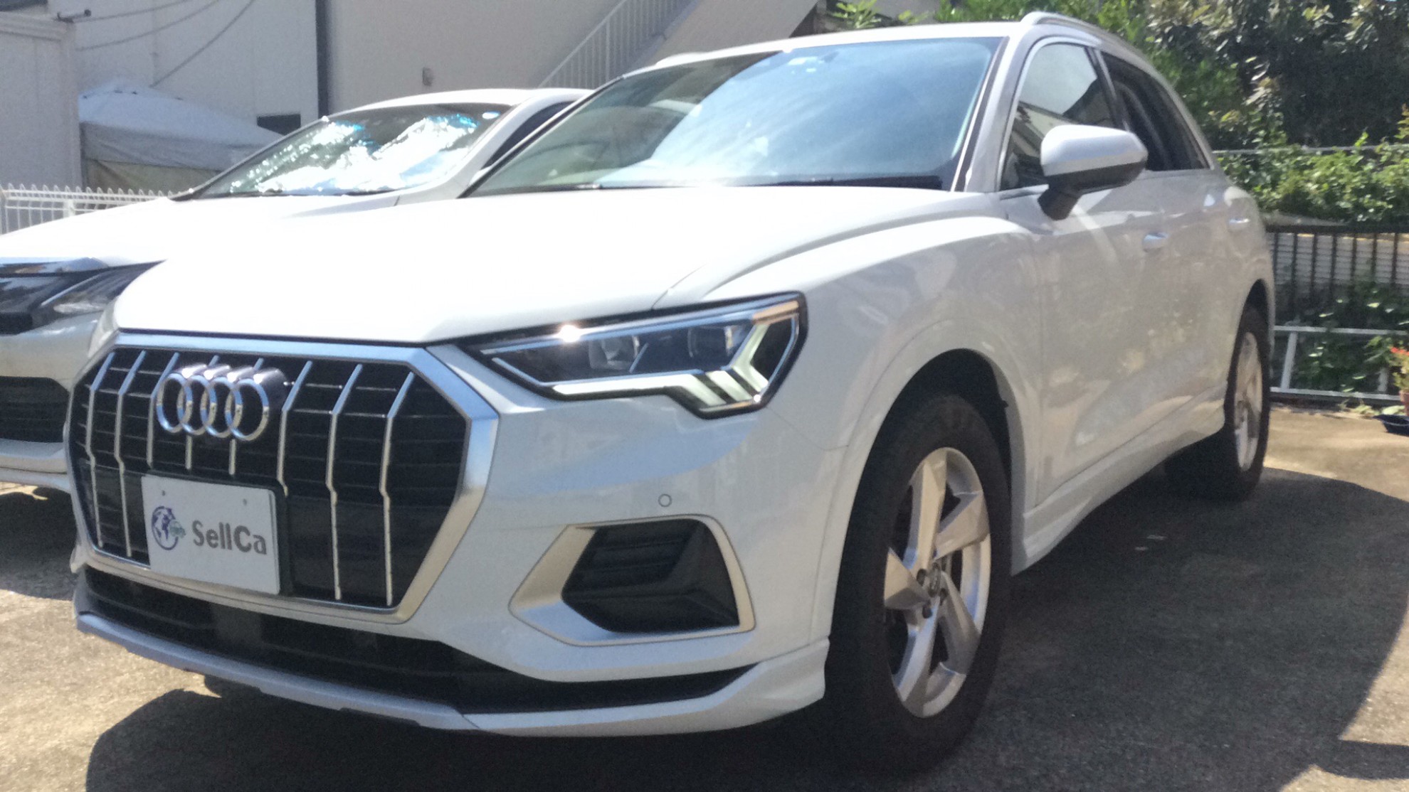 アウディ Q3の車種サムネイル画像