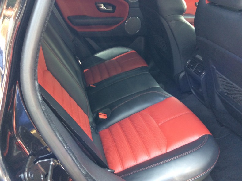 内装後方シート