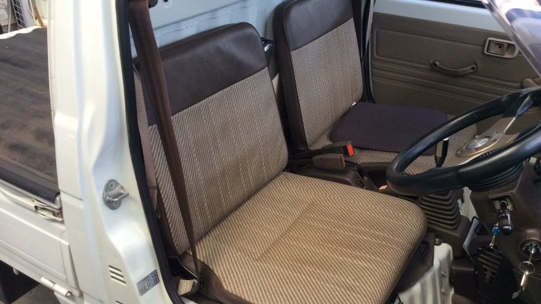 内装前方シート