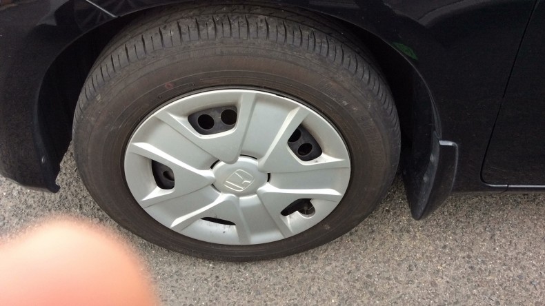 タイヤホイール前