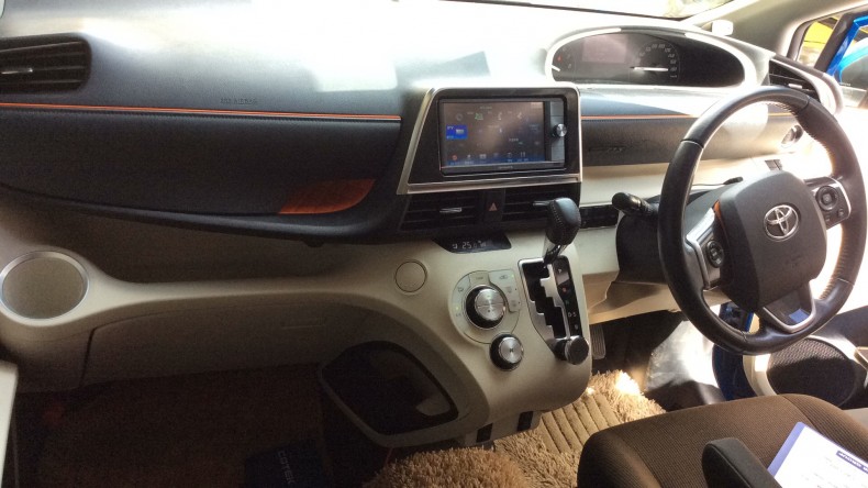 内装インパネ全体