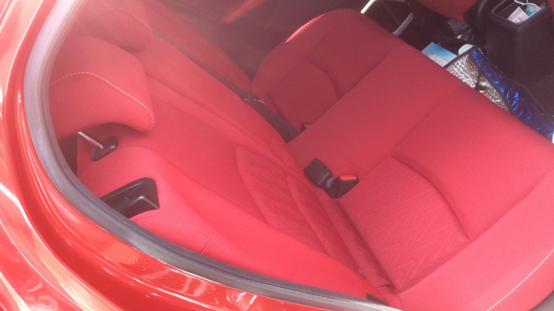 内装後方シート