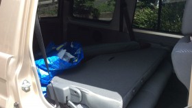 内装後方シート