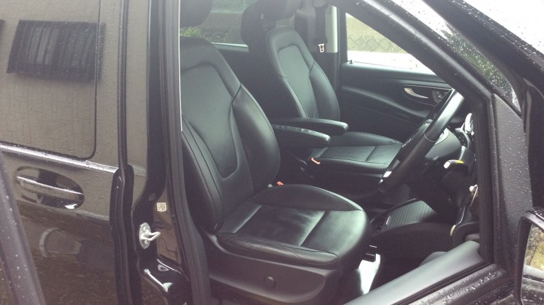 内装前方シート