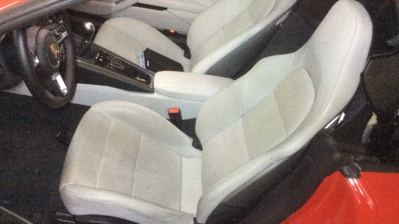 内装前方シート