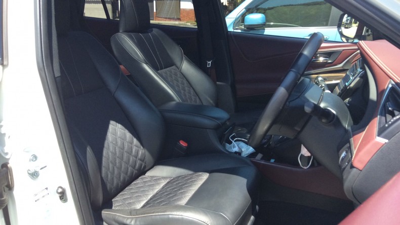 内装前方シート