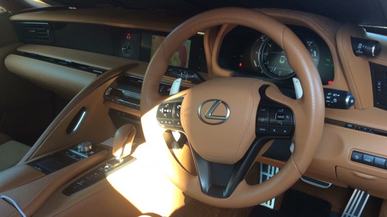 内装インパネ全体