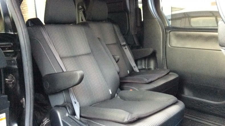 内装後方シート