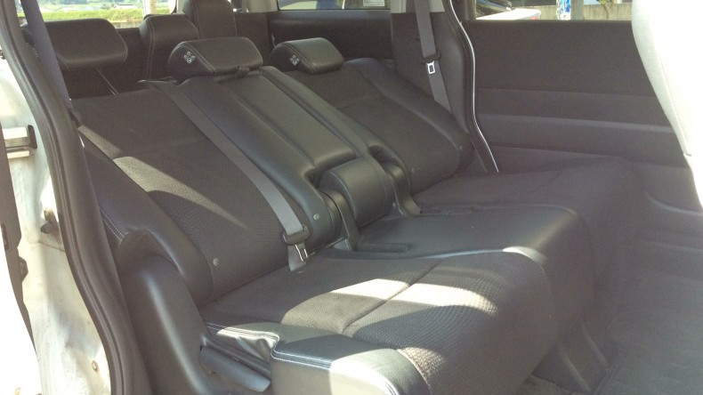 内装後方シート