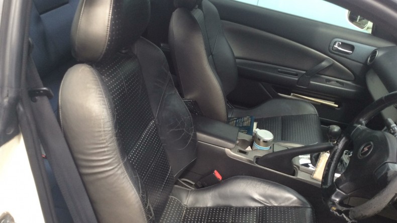 内装前方シート