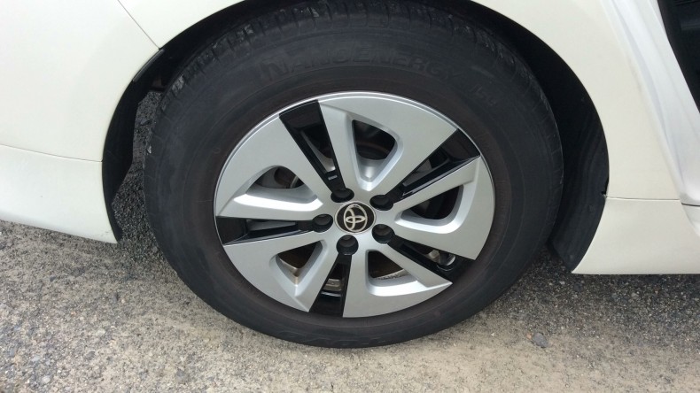 タイヤホイール前