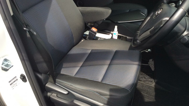 内装前方シート