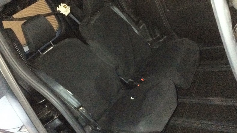 内装後方シート