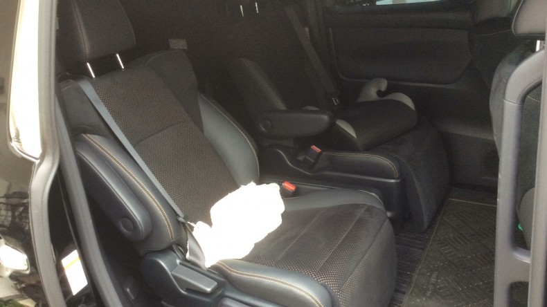 内装後方シート