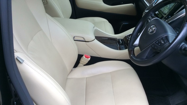 内装前方シート