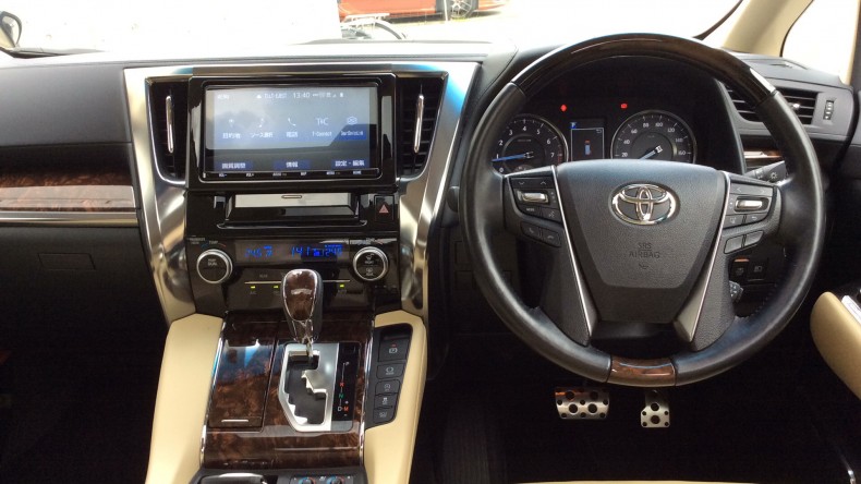 内装インパネ全体