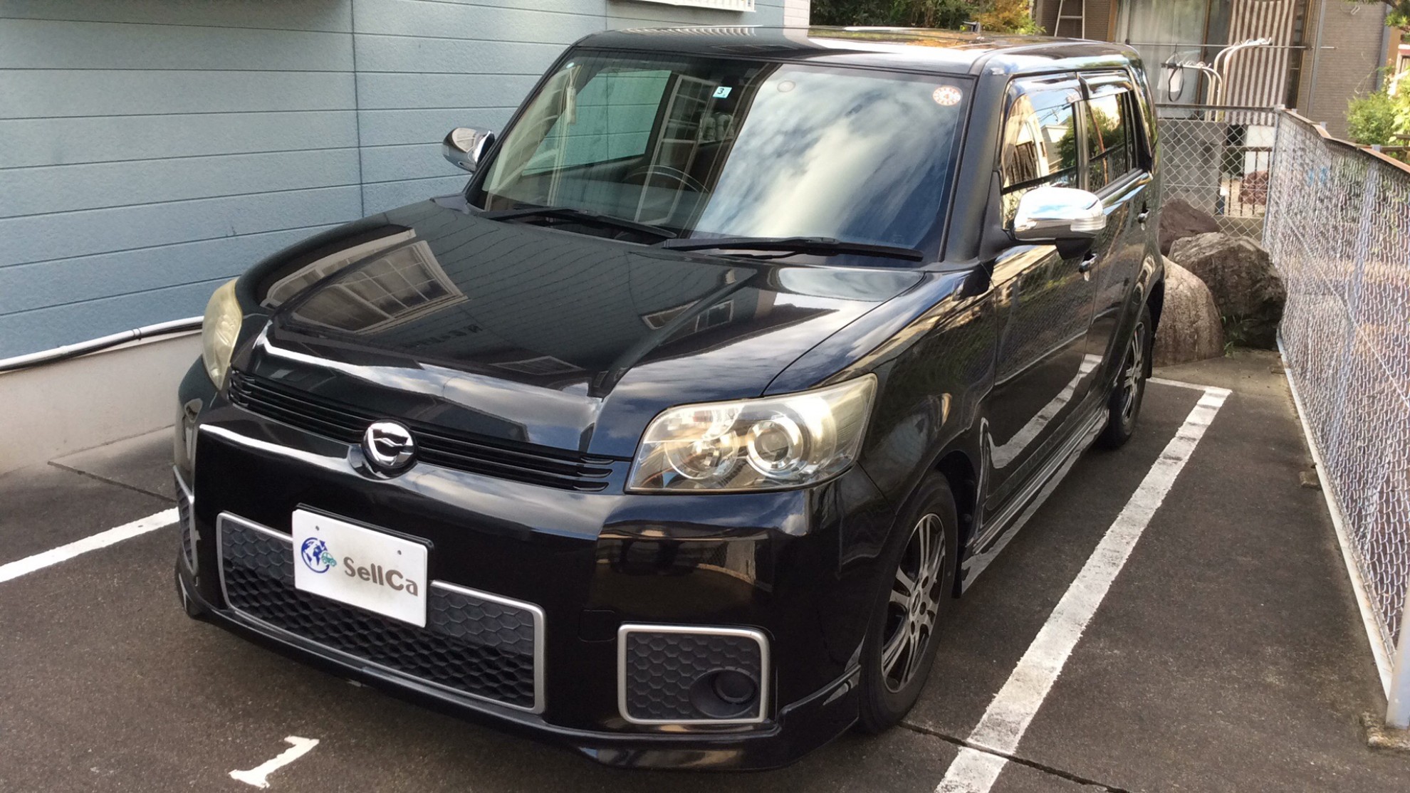 トヨタ　カローラルミオンの車種サムネイル画像