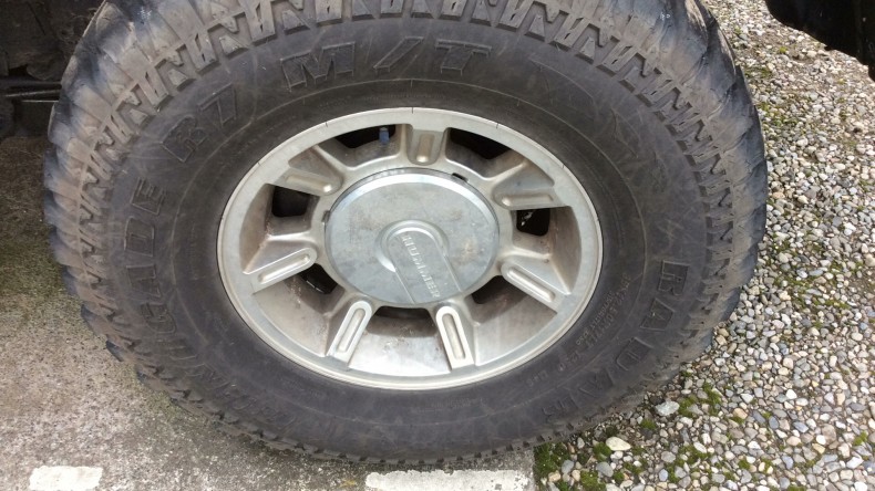 タイヤホイール前