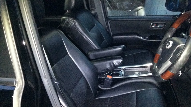 内装前方シート