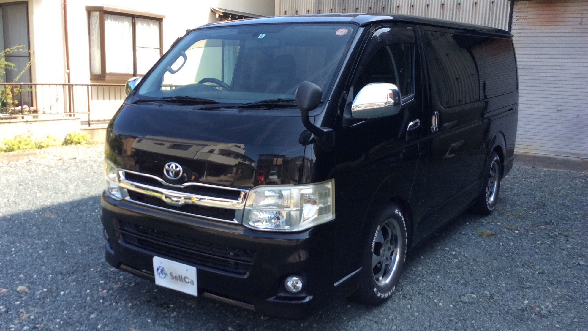 トヨタ　ハイエースバンの車種サムネイル画像