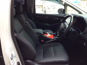 内装前方シート